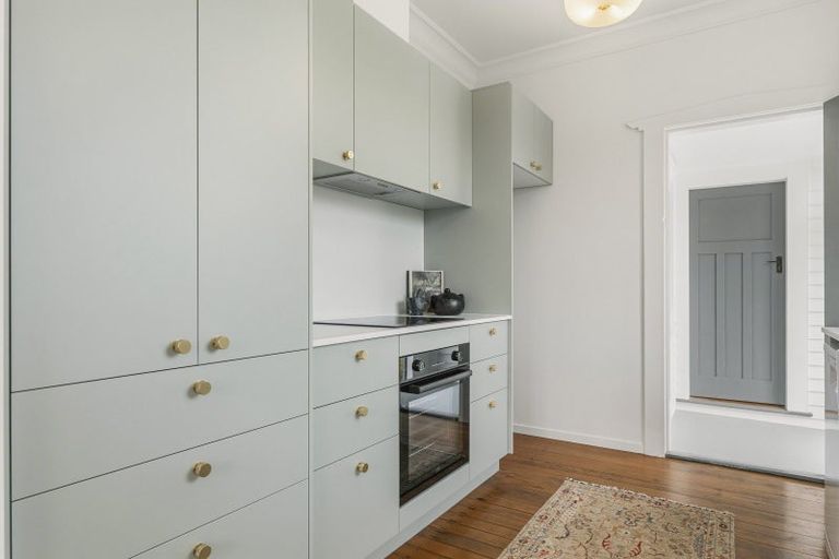 Photo of property in 24 Twelfth Avenue, Tauranga South, Tauranga, 3112