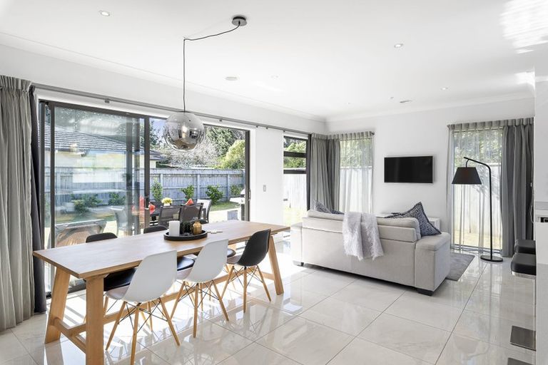 Photo of property in 11 Petrel Close, Paraparaumu Beach, Paraparaumu, 5032