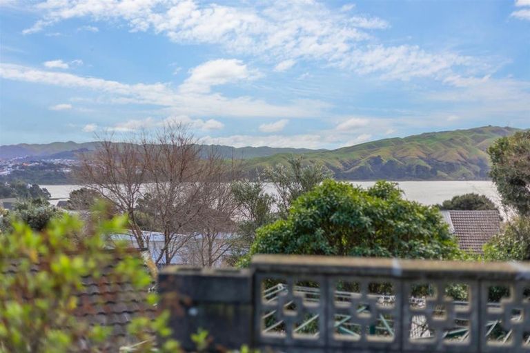 Photo of property in 41 Spinnaker Drive, Whitby, Porirua, 5024