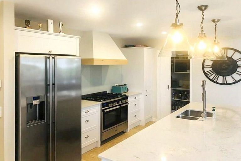 Photo of property in 9 Taranui Way, Paraparaumu Beach, Paraparaumu, 5032