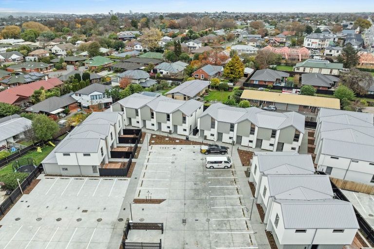 Photo of property in 71 Bampton Street, Shirley, Christchurch, 8061