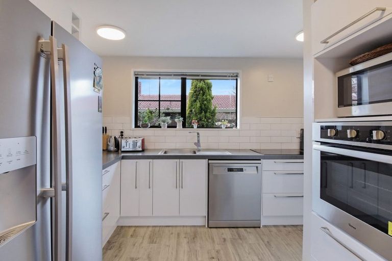 Photo of property in 115 Hawthornden Road, Avonhead, Christchurch, 8042