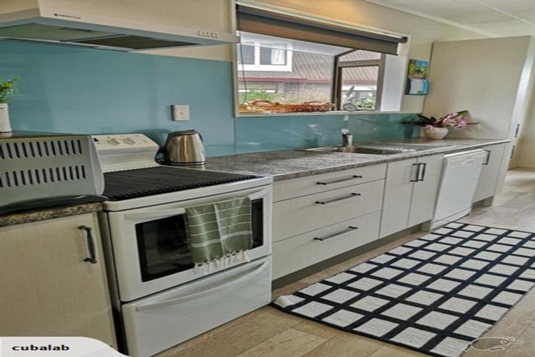 Photo of property in 9 Stapleton Place, Te Puke, 3119