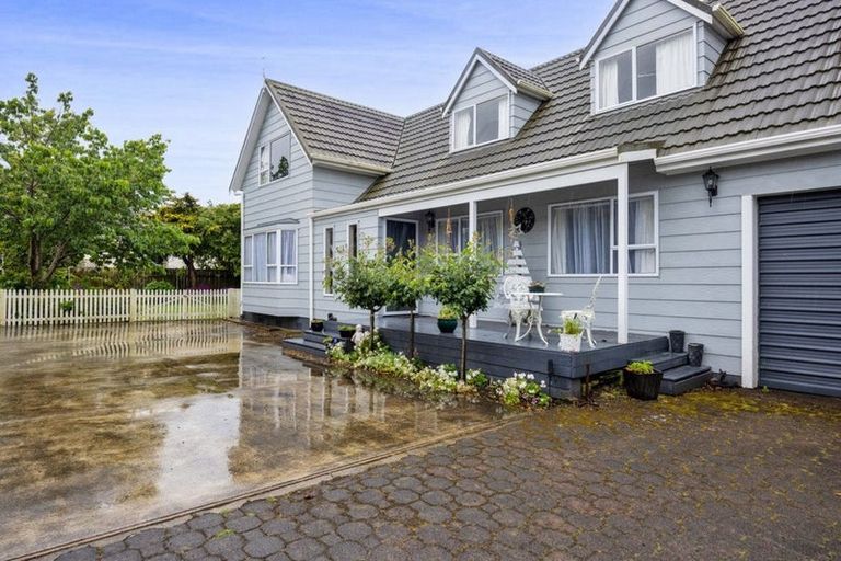 Photo of property in 237a South Road, Hawera, 4610