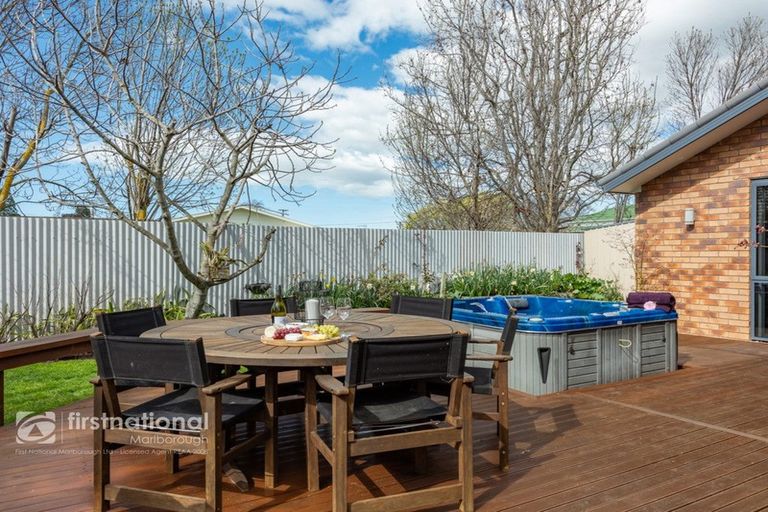 Photo of property in 10 Stamford Lane, Springlands, Blenheim, 7201