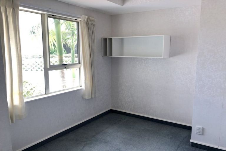 Photo of property in 3 Cambridge Terrace, Taradale, Napier, 4112