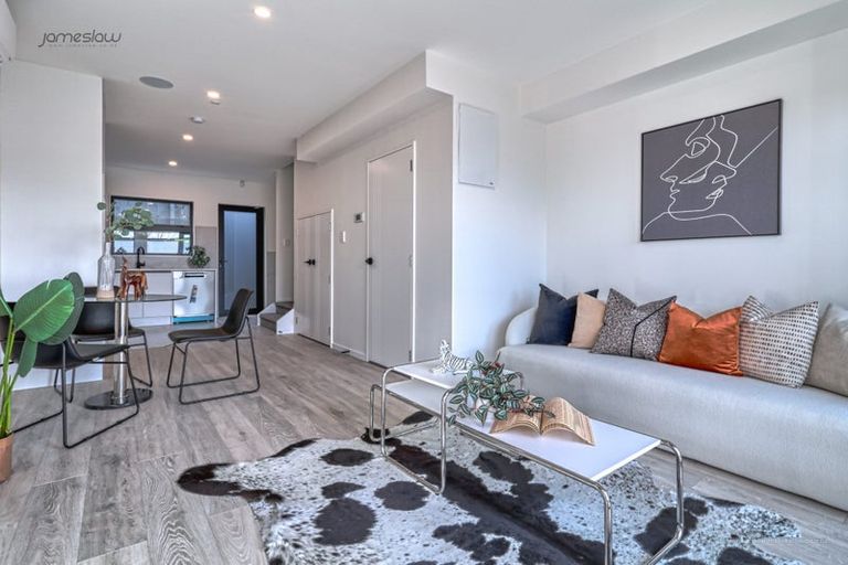 Photo of property in 11/13 Grove Lane, Pakuranga, Auckland, 2010