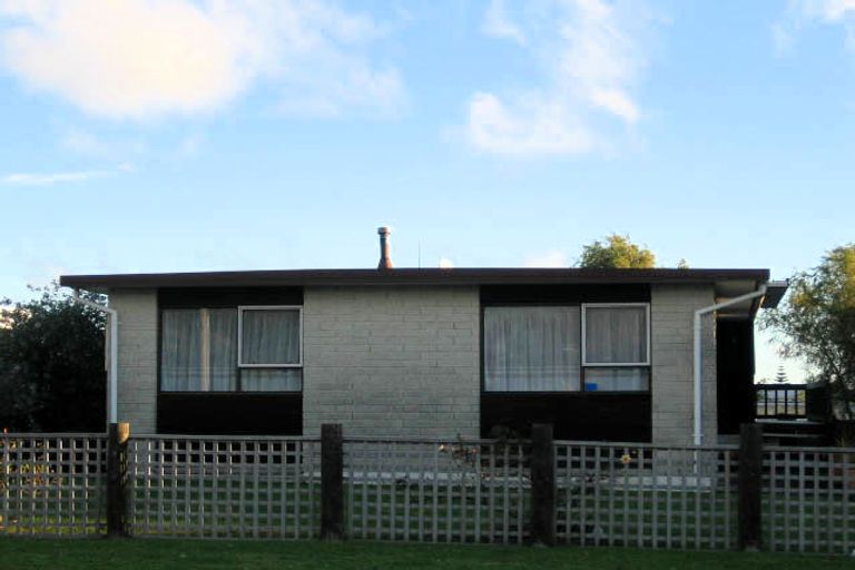 Photo of property in 88 Martin Road, Paraparaumu Beach, Paraparaumu, 5032