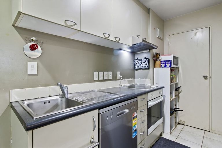 Photo of property in 1l/10 Crown Lynn Place, New Lynn, Auckland, 0600