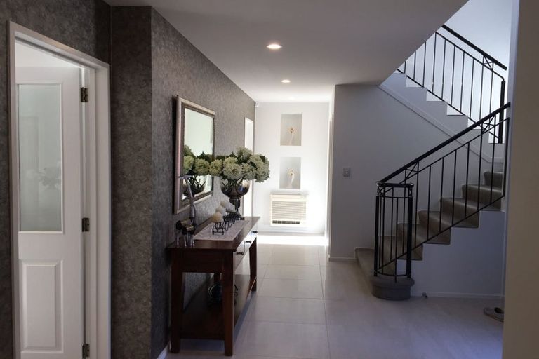 Photo of property in 5 Denley Gardens, Avonhead, Christchurch, 8042