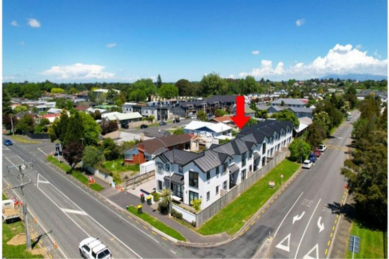 Photo of property in 135u3 Silverdale Road, Hillcrest, Hamilton, 3216