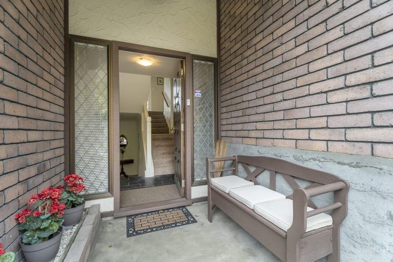 Photo of property in 6 Burbank Crescent, Churton Park, Wellington, 6037