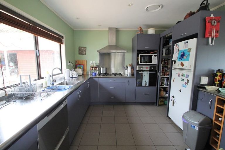 Photo of property in 1435 Old North Road, Helensville, 0875