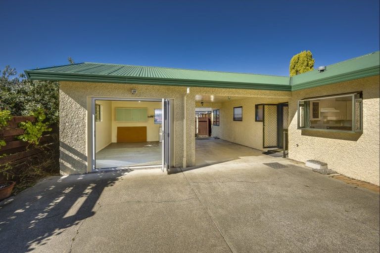 Photo of property in 807 Ellison Road, Parkvale, Hastings, 4122