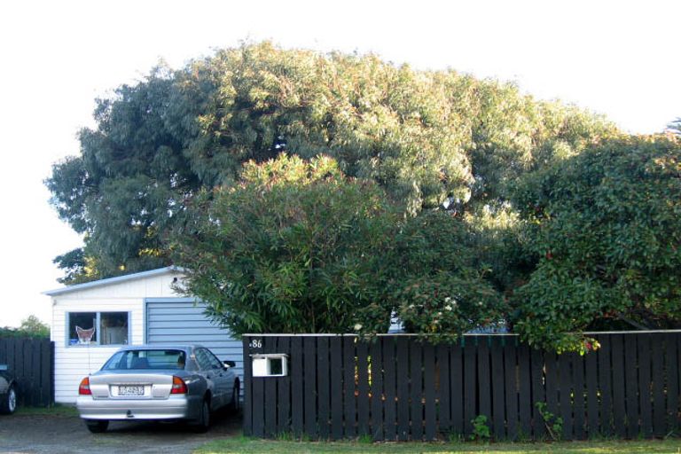Photo of property in 86 Gray Avenue, Paraparaumu Beach, Paraparaumu, 5032