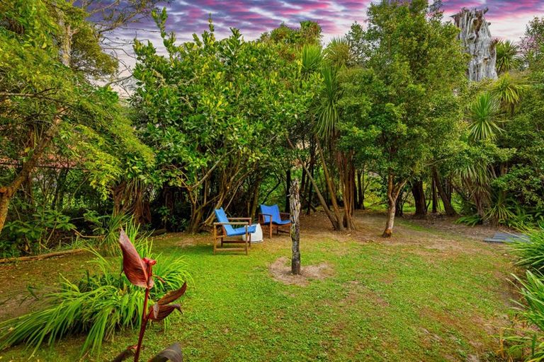 Photo of property in 24 Milan Drive, Glen Eden, Auckland, 0602