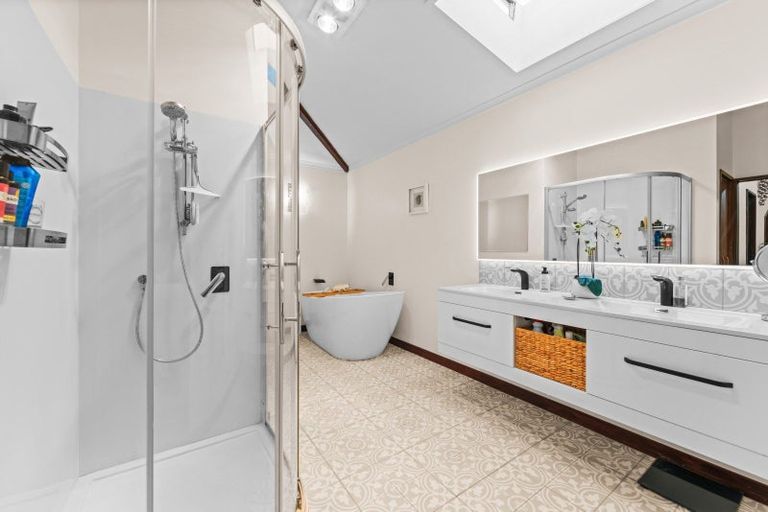 Photo of property in 37 Chinnerys Road, Woodend, 7610