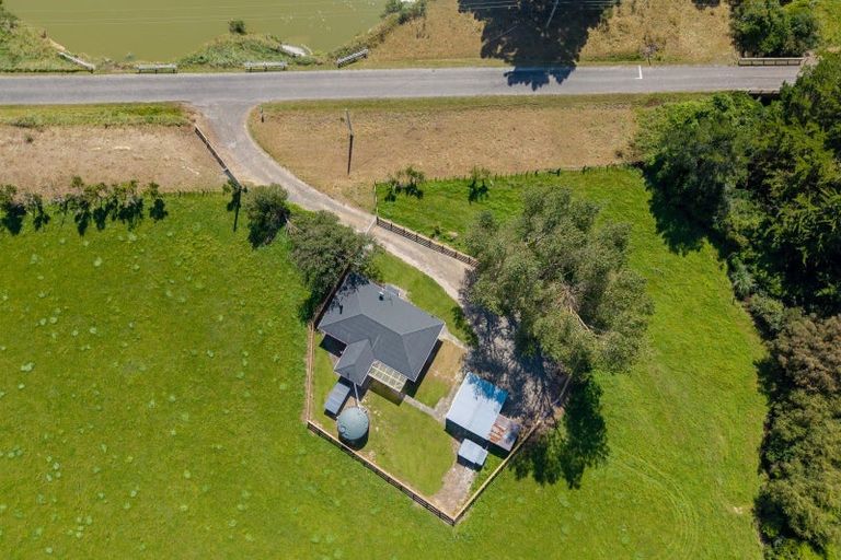 Photo of property in 194 River Road, Kumeroa, Woodville, 4997