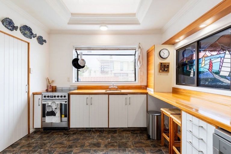 Photo of property in 73 Manly Street, Paraparaumu Beach, Paraparaumu, 5032