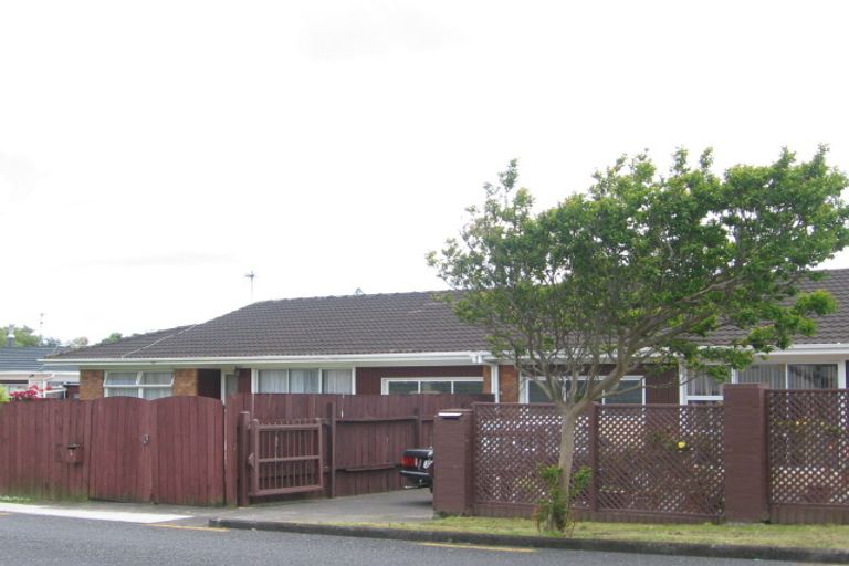 Photo of property in 2 Chestnut Road, Papatoetoe, Auckland, 2025