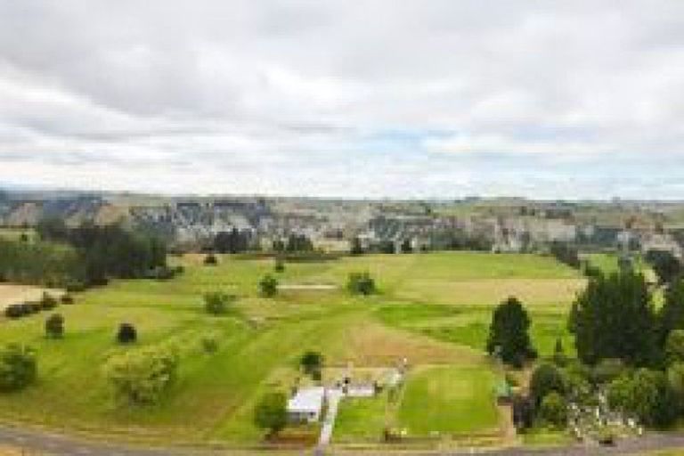 Photo of property in 59 Makohine Lane, Ohingaiti, Kimbolton, 4785