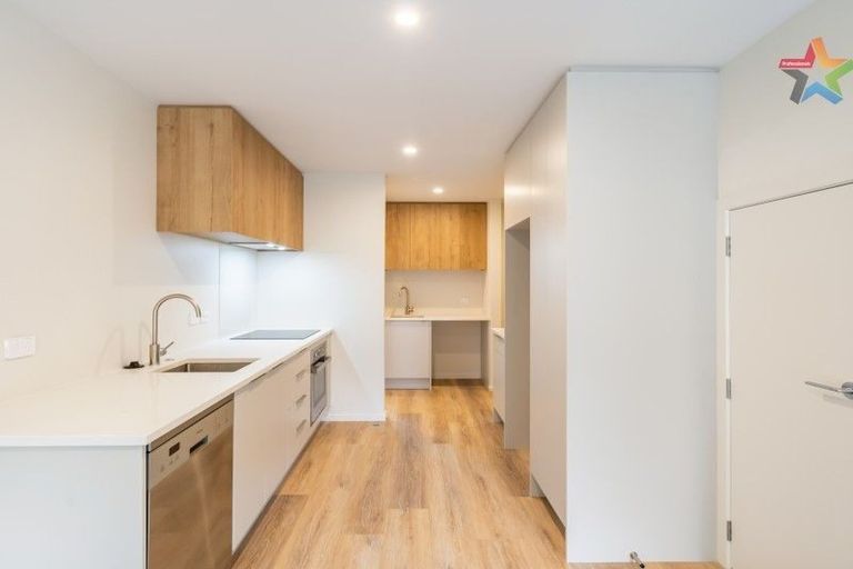Photo of property in 3/370 Stokes Valley Road, Stokes Valley, Lower Hutt, 5019