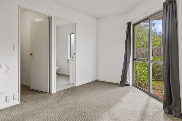 Photo of property in 8 Kathleen Place, Rainbow Point, Taupo, 3330