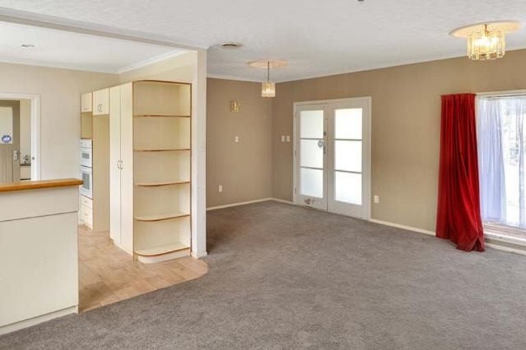 Photo of property in 996 Taita Drive, Taita, Lower Hutt, 5011