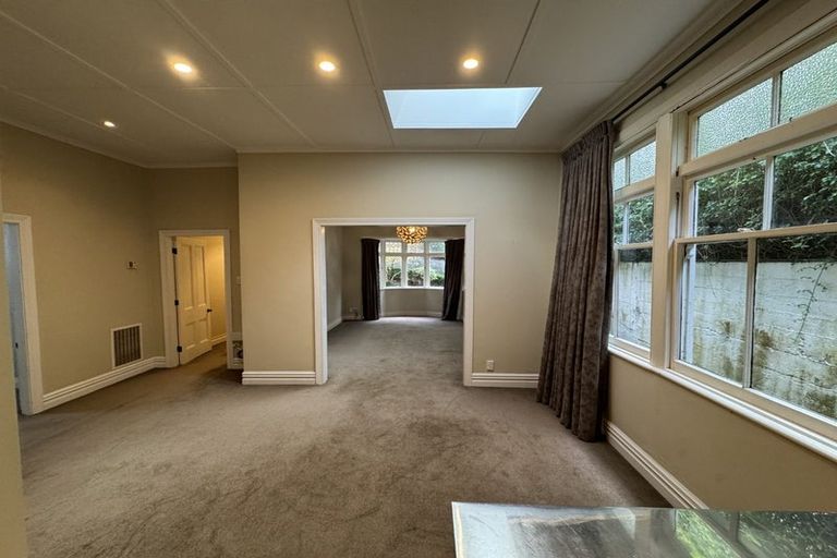 Photo of property in 29 Maida Vale Road, Roseneath, Wellington, 6011