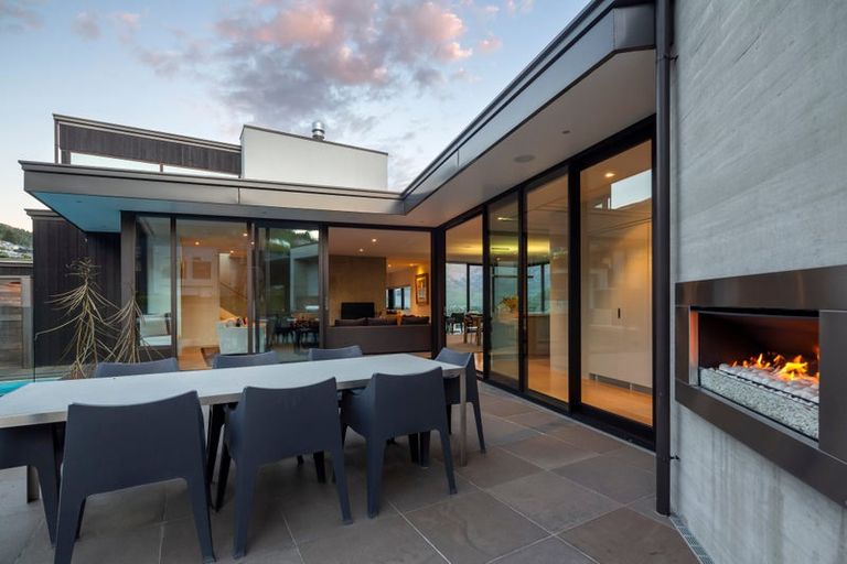 Photo of property in St Andrews Park, 61 Highview Terrace, Queenstown, 9300