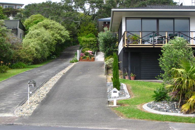 Photo of property in 115a Pacific Parade, Army Bay, Whangaparaoa, 0930