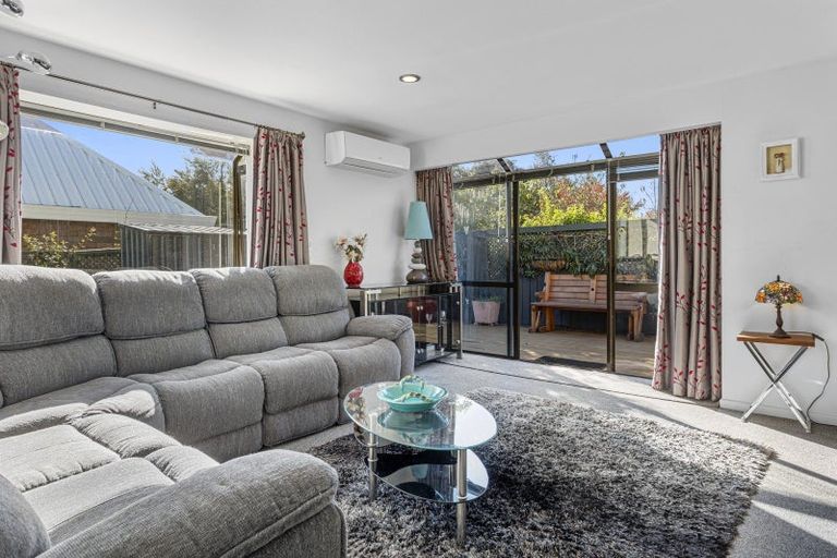 Photo of property in 2/534 Halswell Road, Halswell, Christchurch, 8025