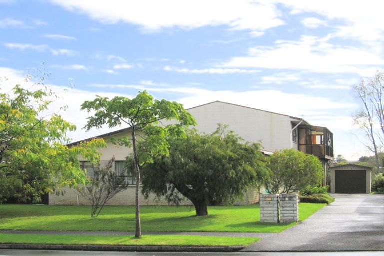 Photo of property in 2/113 Prince Regent Drive, Half Moon Bay, Auckland, 2012