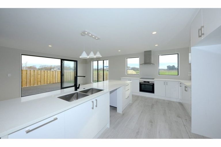 Photo of property in 38 Sarikei Avenue, Northwood, Christchurch, 8051