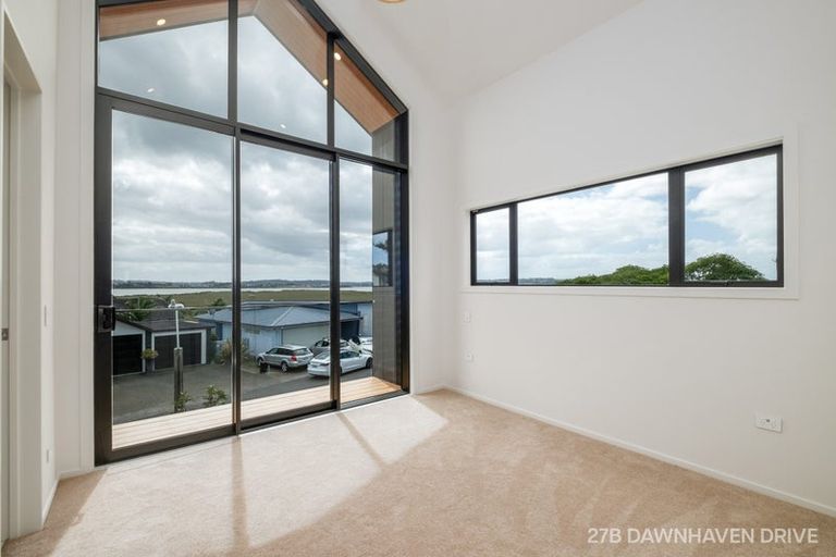 Photo of property in 27b Dawnhaven Drive, Te Atatu Peninsula, Auckland, 0610