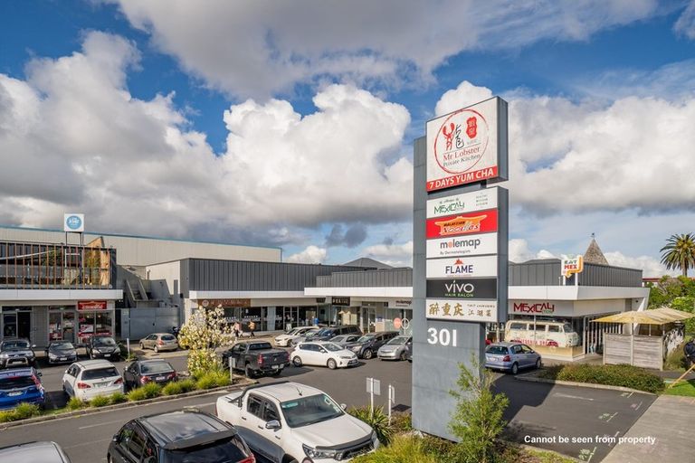 Photo of property in 15 Preston Avenue, Henderson, Auckland, 0610