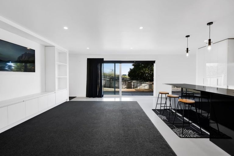 Photo of property in 79a Pohutukawa Place, Bell Block, New Plymouth, 4312