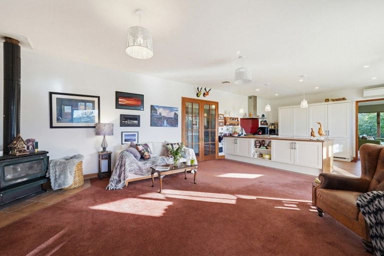 Photo of property in 1402 North Eyre Road, West Eyreton, Rangiora, 7475