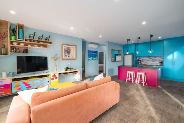 Photo of property in 23 Main Road, Redcliffs, Christchurch, 8081