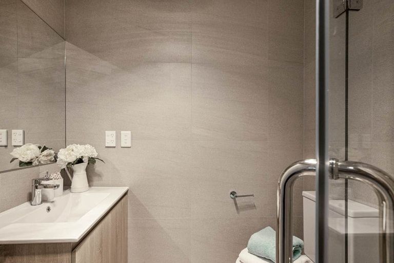 Photo of property in 6/36 Edmonton Road, Henderson, Auckland, 0612