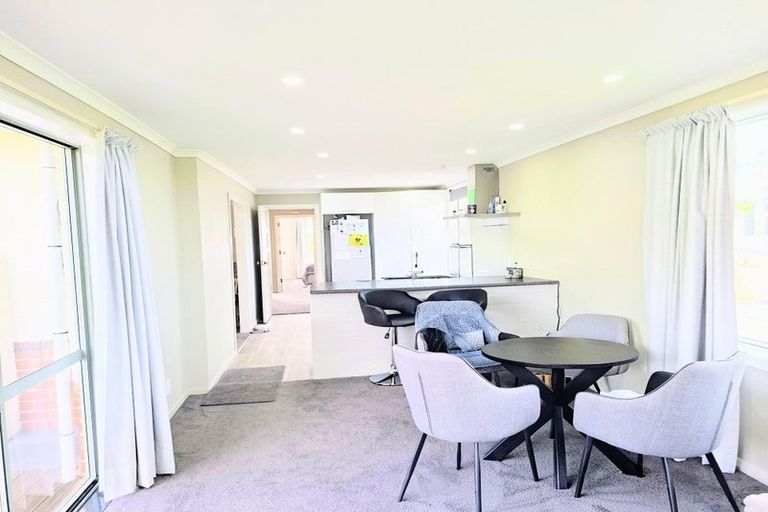 Photo of property in 32 Teignmouth Street, Abbotsford, Dunedin, 9018