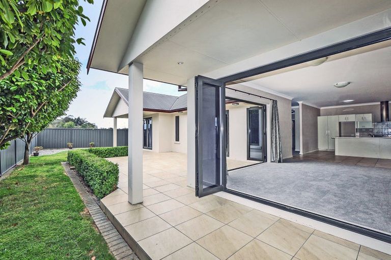 Photo of property in 80 Merlot Drive, Greenmeadows, Napier, 4112