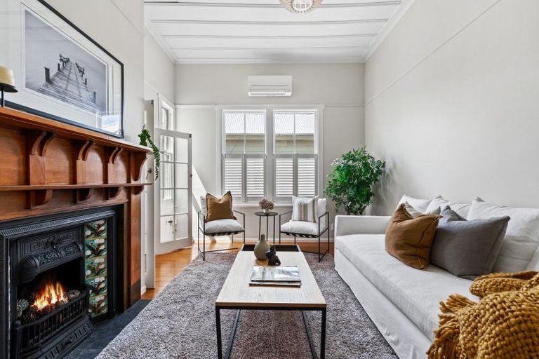Photo of property in 108 Calliope Road, Stanley Point, Auckland, 0624