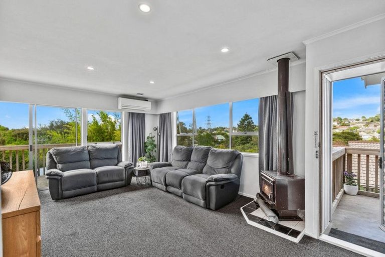 Photo of property in 34 Redwood Drive, Massey, Auckland, 0614