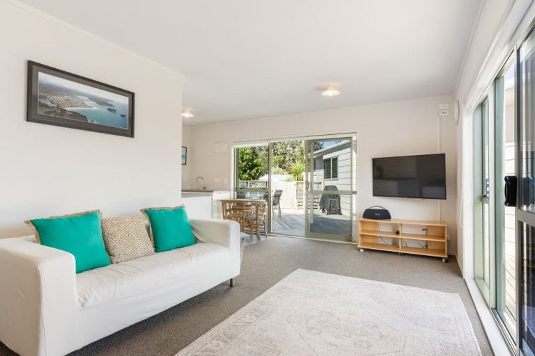 Photo of property in 135 Mayfair Avenue, Whangamata, 3620