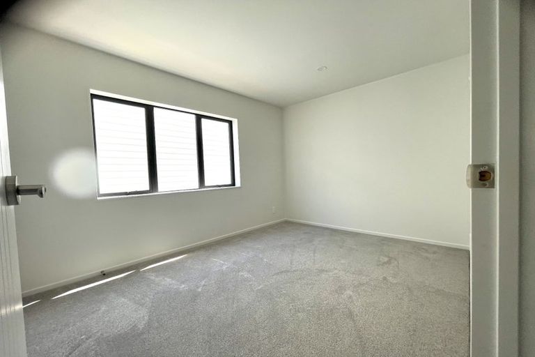 Photo of property in 11 Faithful Drive, Karaka, Papakura, 2113