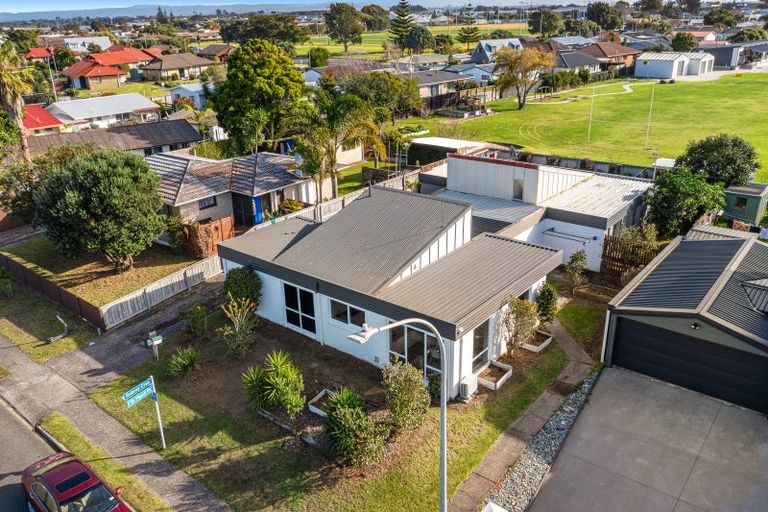 Photo of property in 7a Seaspray Drive, Mount Maunganui, 3116