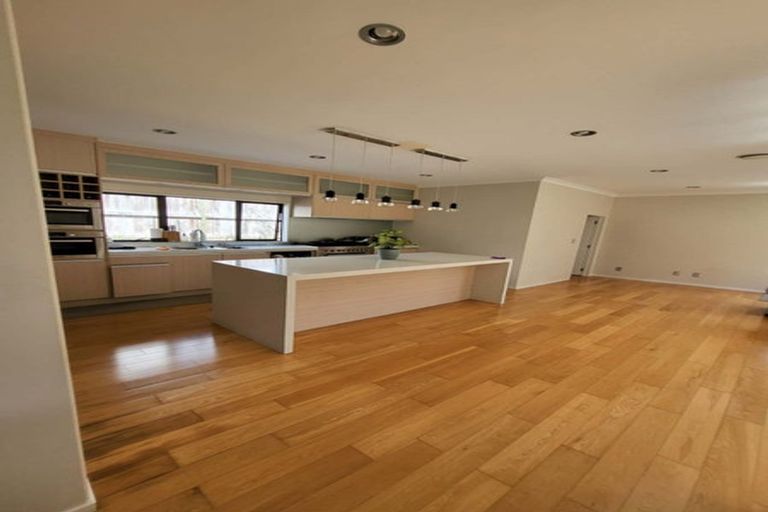 Photo of property in 125 Flat Bush School Road, Flat Bush, Auckland, 2019