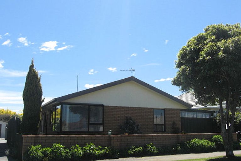 Photo of property in 26a Reginald Street, Burwood, Christchurch, 8083