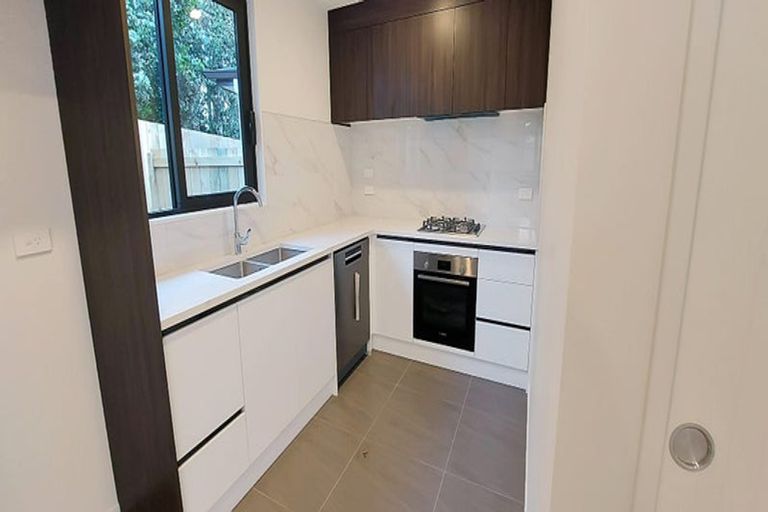 Photo of property in 20c Mackenzie Street, Te Atatu South, Auckland, 0610